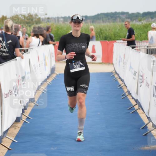 22.06.2025 - Viking Triathlon MichiJ http://msf.ph/oto/8120568 22.06.2025 15:12:04 Ziel 549 meine-sportfotos.de