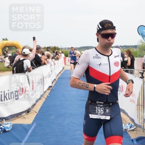 22.06.2025 - Viking Triathlon MichiJ http://msf.ph/oto/8120575 22.06.2025 14:59:17 Ziel 196, 611 meine-sportfotos.de