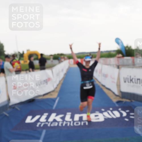22.06.2025 - Viking Triathlon MichiJ http://msf.ph/oto/8120612 22.06.2025 16:30:45 Ziel 165 meine-sportfotos.de