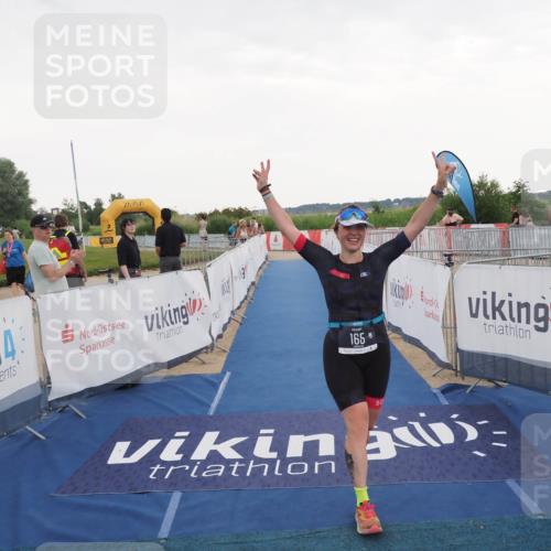 22.06.2025 - Viking Triathlon MichiJ http://msf.ph/oto/8120633 22.06.2025 16:30:45 Ziel 165 meine-sportfotos.de