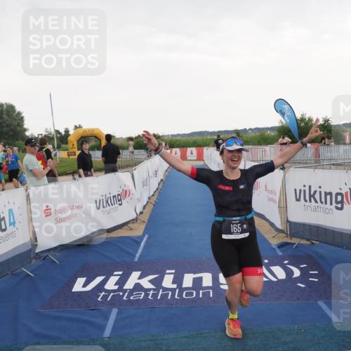 22.06.2025 - Viking Triathlon MichiJ http://msf.ph/oto/8120643 22.06.2025 16:30:45 Ziel 165 meine-sportfotos.de