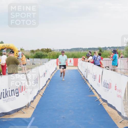 22.06.2025 - Viking Triathlon MichiJ http://msf.ph/oto/8120668 22.06.2025 17:04:31 Ziel 257 meine-sportfotos.de