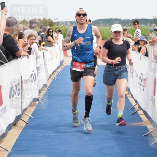 22.06.2025 - Viking Triathlon MichiJ http://msf.ph/oto/8120678 22.06.2025 14:59:19 Ziel 196, 611 meine-sportfotos.de