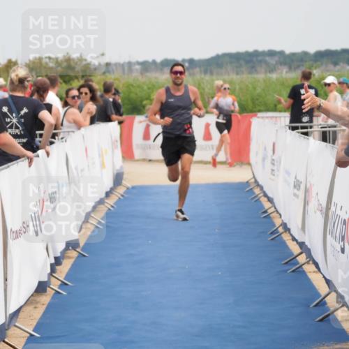 22.06.2025 - Viking Triathlon MichiJ http://msf.ph/oto/8120697 22.06.2025 15:12:25 Ziel 643 meine-sportfotos.de