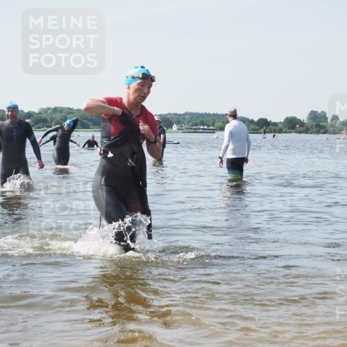 22.06.2025 - Viking Triathlon KatJ http://msf.ph/oto/8120730 22.06.2025 10:49:24 Schwimmen 64, 155, 256, 263, 317, 321 meine-sportfotos.de