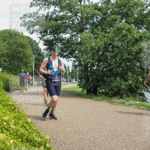 22.06.2025 - Viking Triathlon KatJ http://msf.ph/oto/8120731 22.06.2025 15:15:14 Laufen 136, 283 meine-sportfotos.de
