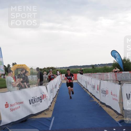 22.06.2025 - Viking Triathlon MichiJ http://msf.ph/oto/8120753 22.06.2025 16:31:41 Ziel 315 meine-sportfotos.de