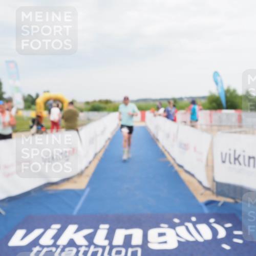 22.06.2025 - Viking Triathlon MichiJ http://msf.ph/oto/8120773 22.06.2025 17:04:33 Ziel 257 meine-sportfotos.de