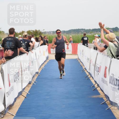 22.06.2025 - Viking Triathlon MichiJ http://msf.ph/oto/8120777 22.06.2025 15:12:27 Ziel 643 meine-sportfotos.de