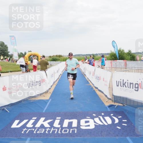 22.06.2025 - Viking Triathlon MichiJ http://msf.ph/oto/8120826 22.06.2025 17:04:34 Ziel 257 meine-sportfotos.de
