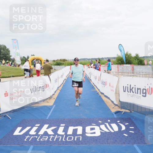 22.06.2025 - Viking Triathlon MichiJ http://msf.ph/oto/8120837 22.06.2025 17:04:34 Ziel 257 meine-sportfotos.de