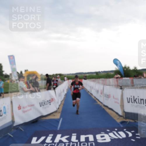 22.06.2025 - Viking Triathlon MichiJ http://msf.ph/oto/8120852 22.06.2025 16:31:43 Ziel 315 meine-sportfotos.de