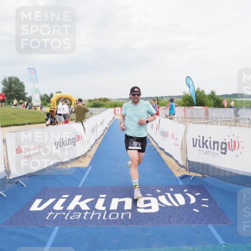 22.06.2025 - Viking Triathlon MichiJ http://msf.ph/oto/8120871 22.06.2025 17:04:34 Ziel 257 meine-sportfotos.de