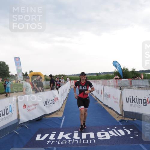 22.06.2025 - Viking Triathlon MichiJ http://msf.ph/oto/8120930 22.06.2025 16:31:43 Ziel 315 meine-sportfotos.de