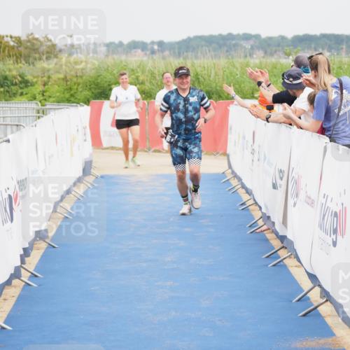 22.06.2025 - Viking Triathlon MichiJ http://msf.ph/oto/8120958 22.06.2025 17:04:44 Ziel 466 meine-sportfotos.de