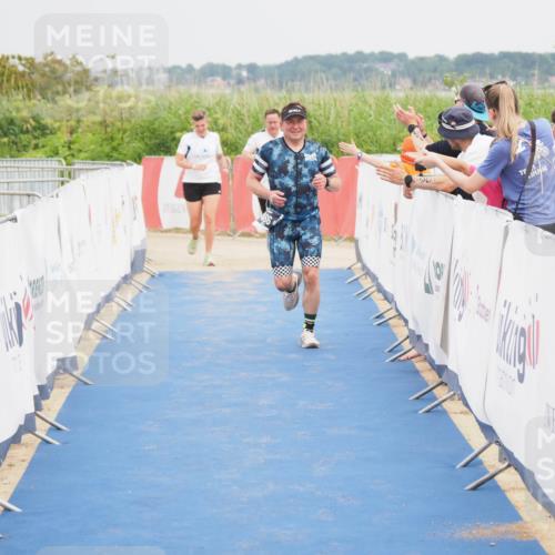 22.06.2025 - Viking Triathlon MichiJ http://msf.ph/oto/8120973 22.06.2025 17:04:44 Ziel 466 meine-sportfotos.de