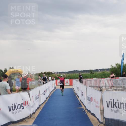 22.06.2025 - Viking Triathlon MichiJ http://msf.ph/oto/8120987 22.06.2025 16:35:29 Ziel 472 meine-sportfotos.de