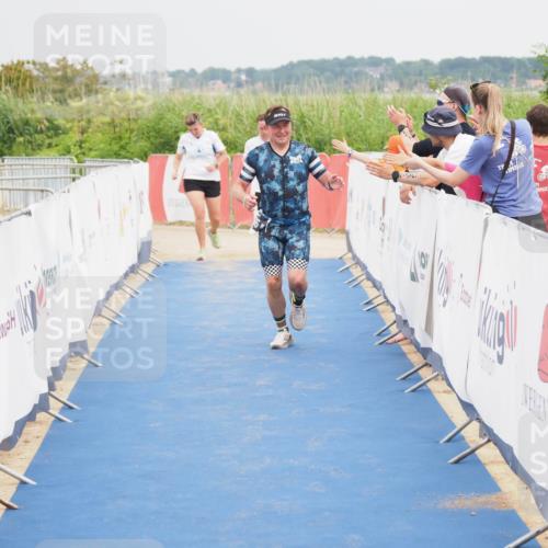 22.06.2025 - Viking Triathlon MichiJ http://msf.ph/oto/8120999 22.06.2025 17:04:44 Ziel 466 meine-sportfotos.de