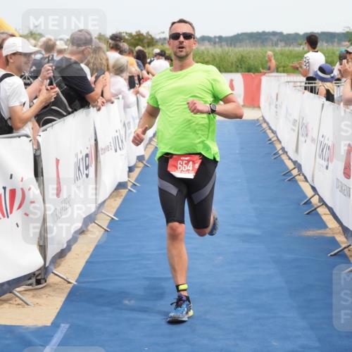 22.06.2025 - Viking Triathlon MichiJ http://msf.ph/oto/8121012 22.06.2025 14:59:27 Ziel 654 meine-sportfotos.de