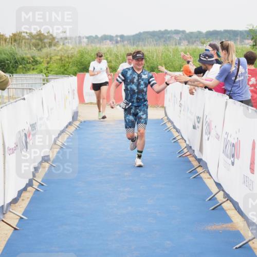 22.06.2025 - Viking Triathlon MichiJ http://msf.ph/oto/8121015 22.06.2025 17:04:45 Ziel 466, 656 meine-sportfotos.de