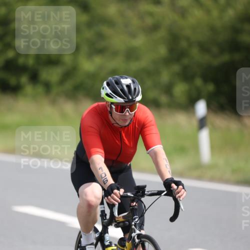22.06.2025 - Viking Triathlon Yannick Fuchs http://msf.ph/oto/8121049 22.06.2025 11:47:54 Radfahren 106, 163, 292, 415 meine-sportfotos.de