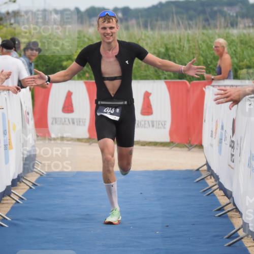 22.06.2025 - Viking Triathlon MichiJ http://msf.ph/oto/8121054 22.06.2025 14:59:44 Ziel 203 meine-sportfotos.de