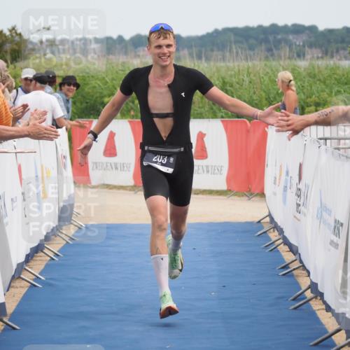 22.06.2025 - Viking Triathlon MichiJ http://msf.ph/oto/8121110 22.06.2025 14:59:44 Ziel 203 meine-sportfotos.de