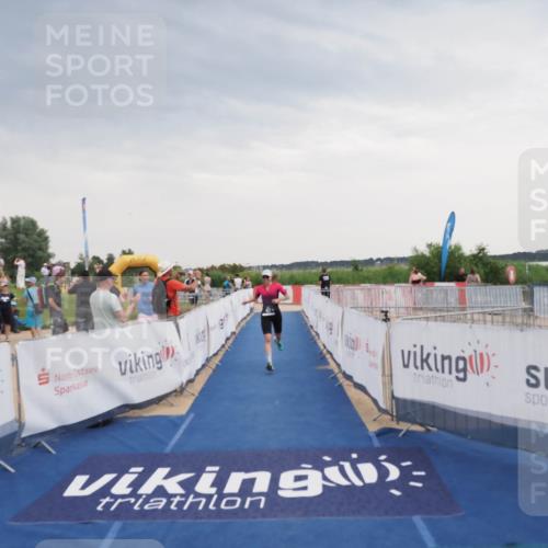 22.06.2025 - Viking Triathlon MichiJ http://msf.ph/oto/8121112 22.06.2025 16:35:31 Ziel 472 meine-sportfotos.de
