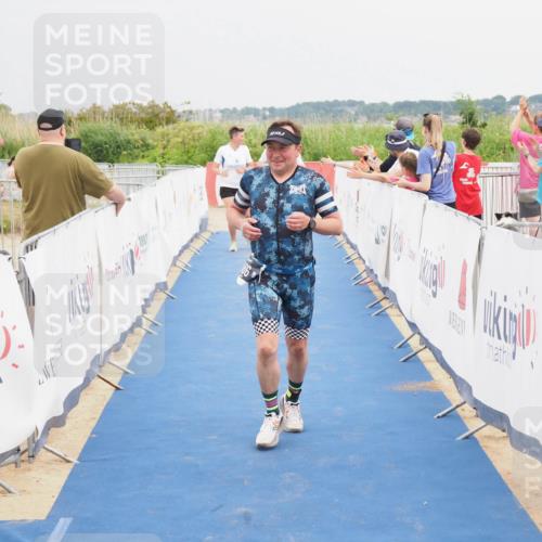 22.06.2025 - Viking Triathlon MichiJ http://msf.ph/oto/8121158 22.06.2025 17:04:47 Ziel 466, 656 meine-sportfotos.de