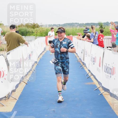 22.06.2025 - Viking Triathlon MichiJ http://msf.ph/oto/8121166 22.06.2025 17:04:47 Ziel 466, 656 meine-sportfotos.de