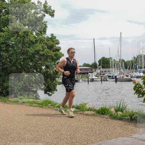 22.06.2025 - Viking Triathlon KatJ http://msf.ph/oto/8121176 22.06.2025 15:15:34 Laufen 535 meine-sportfotos.de