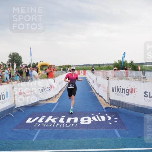 22.06.2025 - Viking Triathlon MichiJ http://msf.ph/oto/8121203 22.06.2025 16:35:32 Ziel 472 meine-sportfotos.de