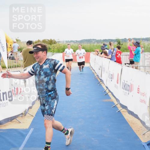 22.06.2025 - Viking Triathlon MichiJ http://msf.ph/oto/8121232 22.06.2025 17:04:48 Ziel 466, 656 meine-sportfotos.de