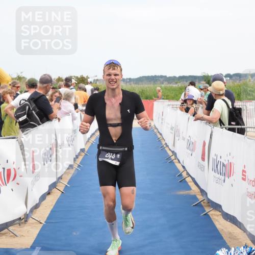 22.06.2025 - Viking Triathlon MichiJ http://msf.ph/oto/8121252 22.06.2025 14:59:47 Ziel 203 meine-sportfotos.de