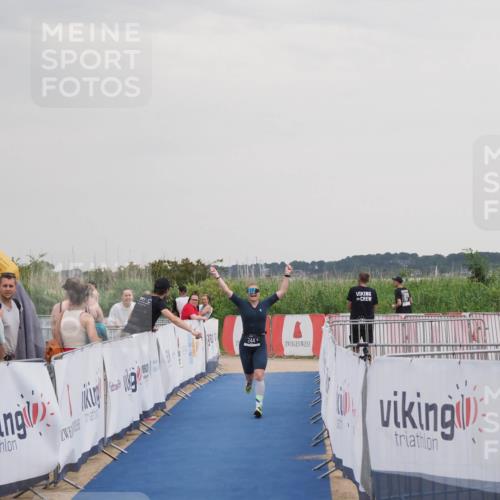 22.06.2025 - Viking Triathlon MichiJ http://msf.ph/oto/8121298 22.06.2025 16:36:20 Ziel 244 meine-sportfotos.de