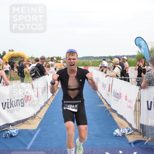 22.06.2025 - Viking Triathlon MichiJ http://msf.ph/oto/8121302 22.06.2025 14:59:47 Ziel 203 meine-sportfotos.de