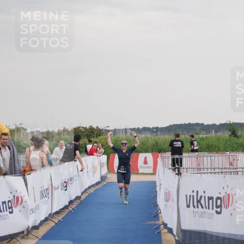 22.06.2025 - Viking Triathlon MichiJ http://msf.ph/oto/8121305 22.06.2025 16:36:20 Ziel 244 meine-sportfotos.de