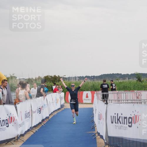 22.06.2025 - Viking Triathlon MichiJ http://msf.ph/oto/8121329 22.06.2025 16:36:20 Ziel 244 meine-sportfotos.de