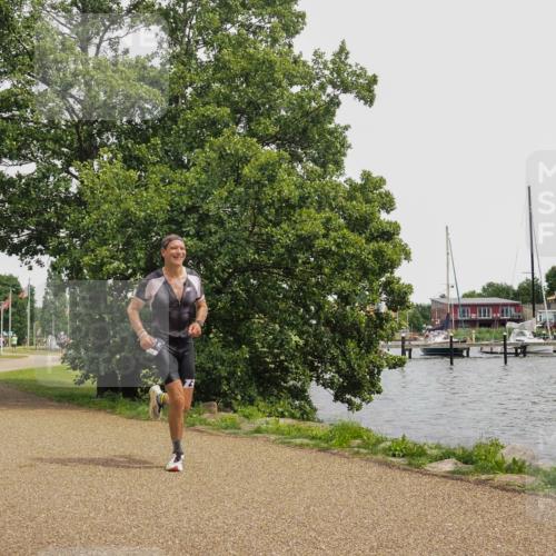 22.06.2025 - Viking Triathlon KatJ http://msf.ph/oto/8121352 22.06.2025 15:15:43 Laufen 463 meine-sportfotos.de