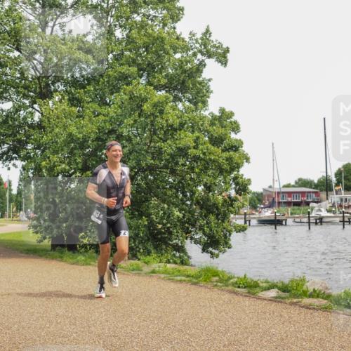 22.06.2025 - Viking Triathlon KatJ http://msf.ph/oto/8121361 22.06.2025 15:15:43 Laufen 463 meine-sportfotos.de