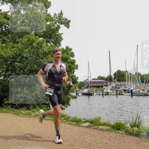 22.06.2025 - Viking Triathlon KatJ http://msf.ph/oto/8121408 22.06.2025 15:15:43 Laufen 463 meine-sportfotos.de