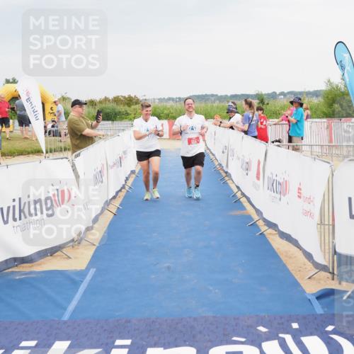 22.06.2025 - Viking Triathlon MichiJ http://msf.ph/oto/8121425 22.06.2025 17:04:50 Ziel 466, 656 meine-sportfotos.de