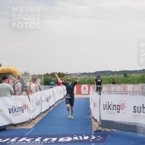 22.06.2025 - Viking Triathlon MichiJ http://msf.ph/oto/8121451 22.06.2025 16:36:21 Ziel 244 meine-sportfotos.de
