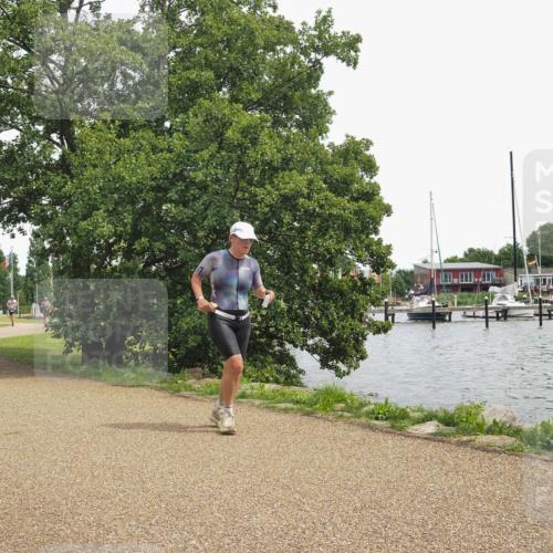 22.06.2025 - Viking Triathlon KatJ http://msf.ph/oto/8121469 22.06.2025 15:16:04 Laufen 454 meine-sportfotos.de