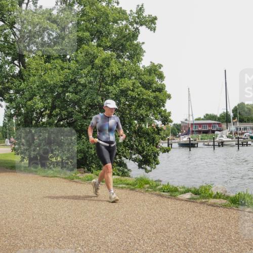 22.06.2025 - Viking Triathlon KatJ http://msf.ph/oto/8121477 22.06.2025 15:16:04 Laufen 454 meine-sportfotos.de