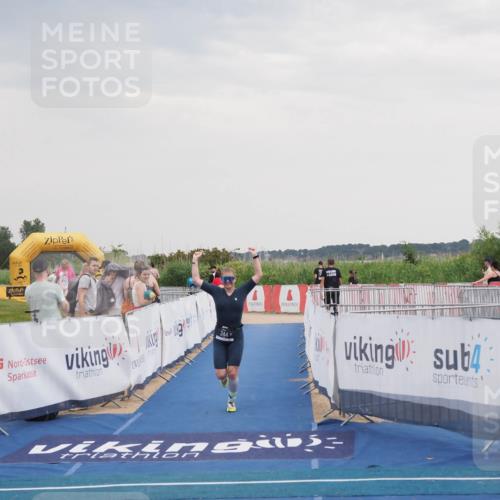 22.06.2025 - Viking Triathlon MichiJ http://msf.ph/oto/8121514 22.06.2025 16:36:22 Ziel 244 meine-sportfotos.de