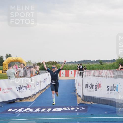 22.06.2025 - Viking Triathlon MichiJ http://msf.ph/oto/8121540 22.06.2025 16:36:22 Ziel 244 meine-sportfotos.de