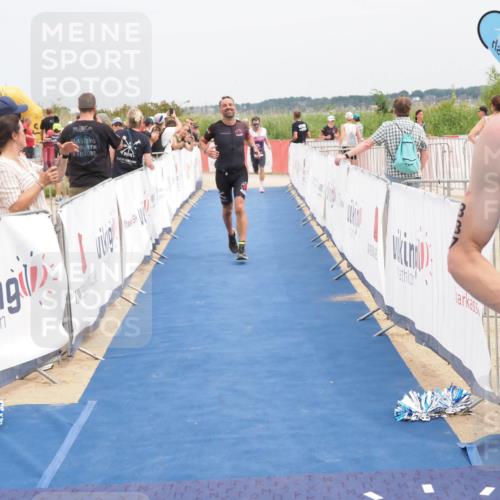 22.06.2025 - Viking Triathlon MichiJ http://msf.ph/oto/8121616 22.06.2025 15:13:15 Ziel 98, 228, 337, 395, 415 meine-sportfotos.de