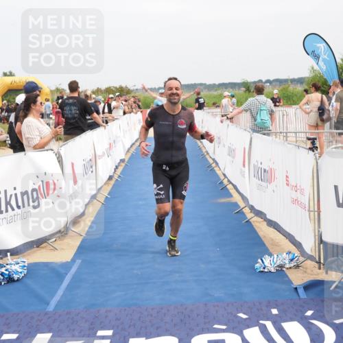 22.06.2025 - Viking Triathlon MichiJ http://msf.ph/oto/8121742 22.06.2025 15:13:16 Ziel 98, 228, 337, 395, 415 meine-sportfotos.de