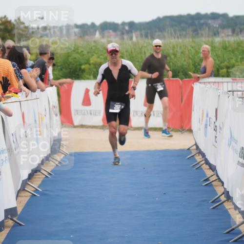 22.06.2025 - Viking Triathlon MichiJ http://msf.ph/oto/8121761 22.06.2025 15:00:18 Ziel 207 meine-sportfotos.de